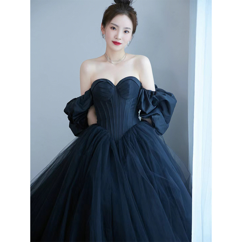 Hebe Style Long Satin Wedding  - Photography Lighting Styles ulasan dan harga